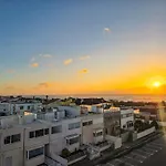 Ocean Breeze - Comfortable Ap Close To The Apartamento