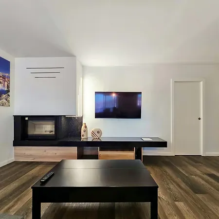 Ocean Breeze - Comfortable Ap Close To The Apartment Bicas