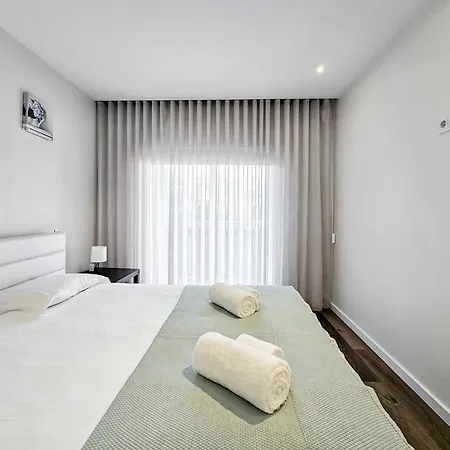 Ocean Breeze - Comfortable Ap Close To The Apartamento