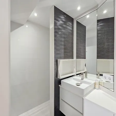 Ocean Breeze - Comfortable Ap Close To The Apartamento